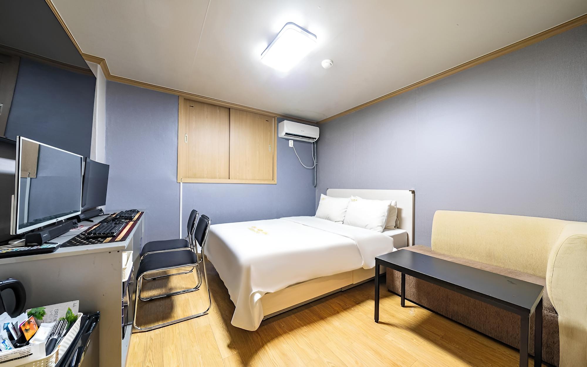 Suwon Station Hotel MOM view 5
