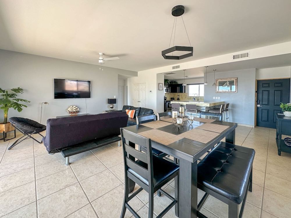Relaxing Getaway 2BR Condo