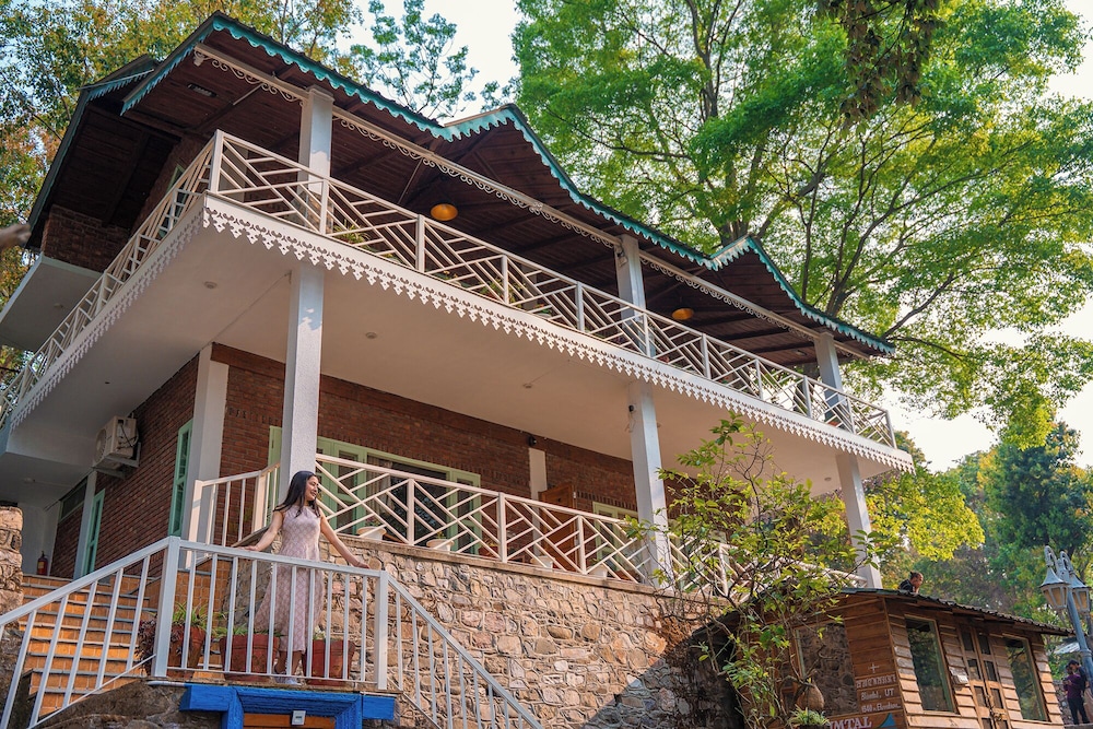 Echor Malusara Lakeview Retreat Bhimtal