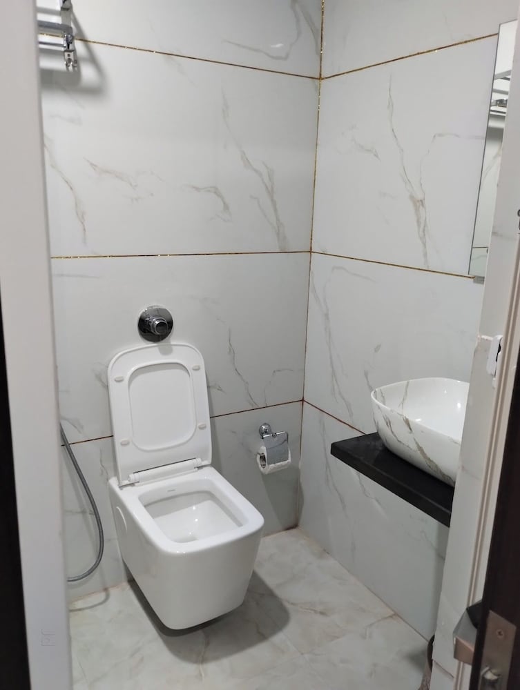 Hotel Neelkanth