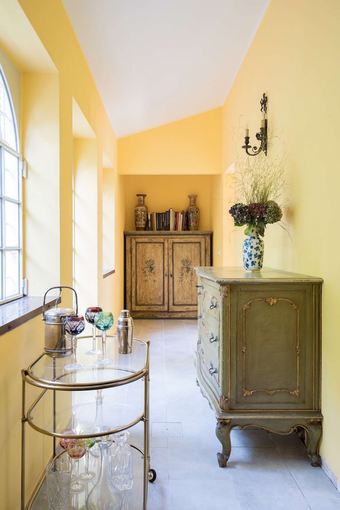 Tranquil 1BR Villa in Revislate