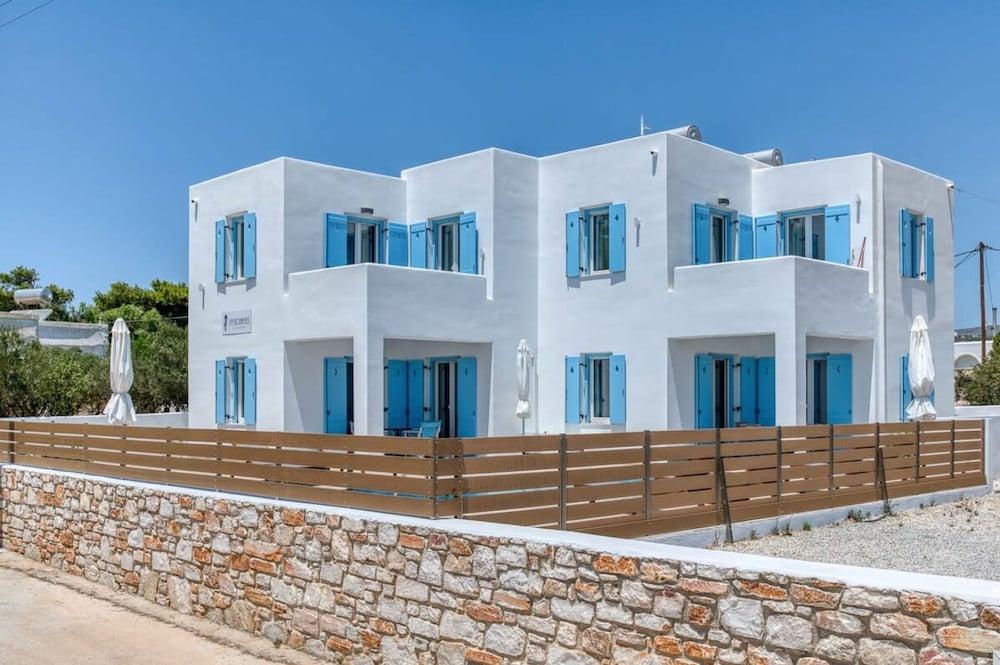 Venus s Seaside Bliss - Paros Dream Haven