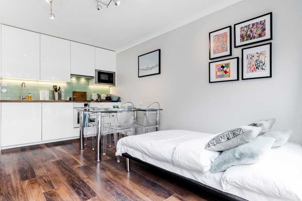 Lovely 2 Bedroom Apartment With Garden, South Bank Westminster