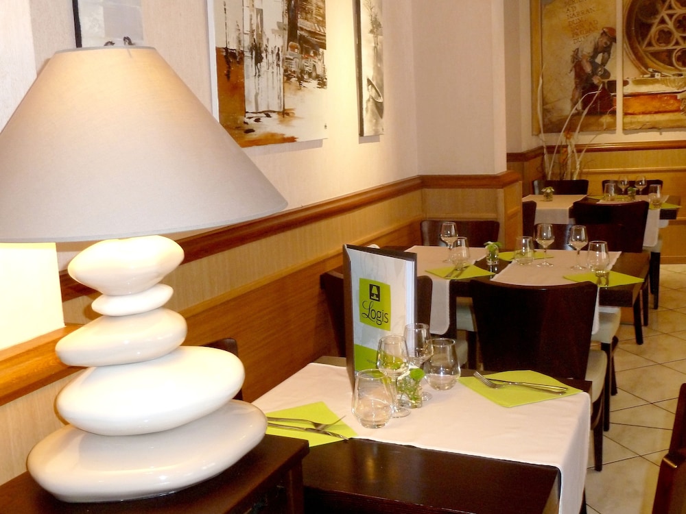 Rodez Vacations - Hotel du Midi - Property Image 1