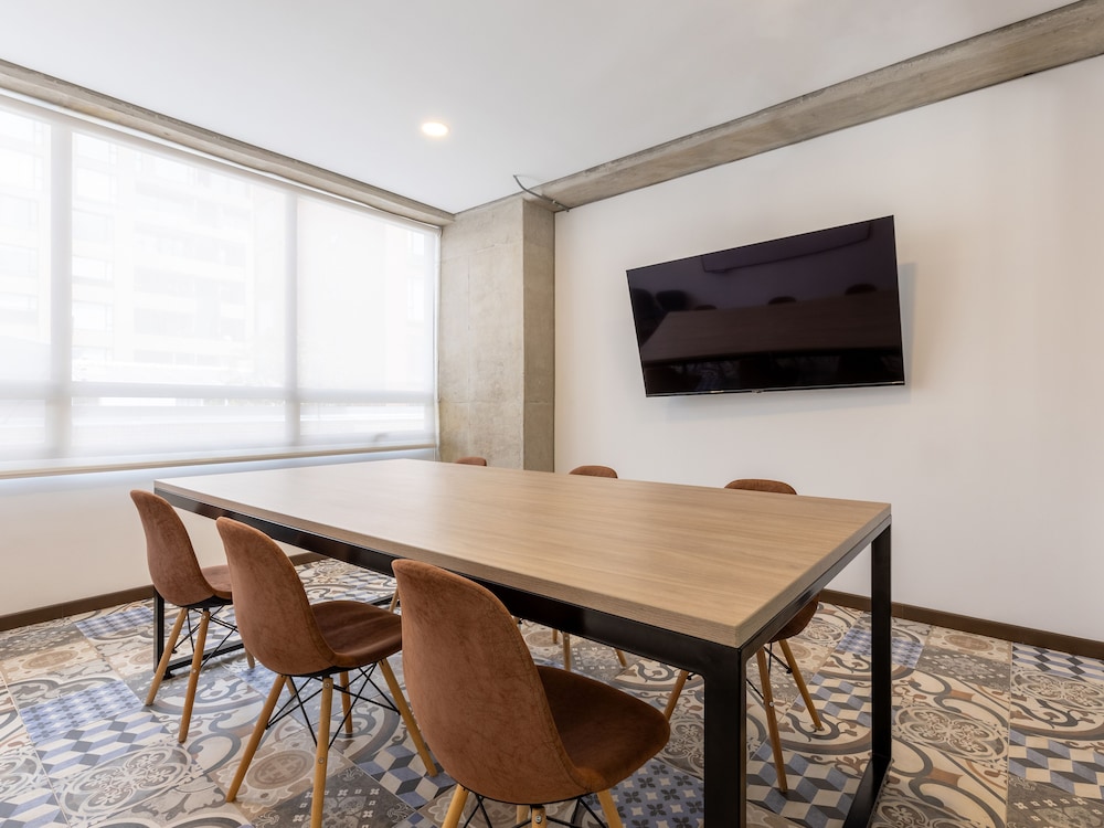 meeting & event spaces