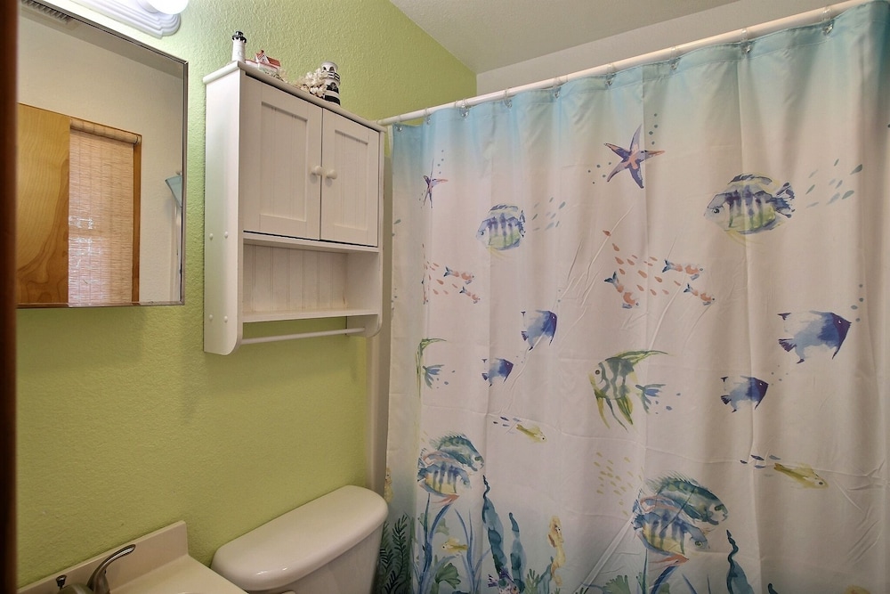 15 Don't Worry Be Happy Studio Bedroom Condo by RedAwning