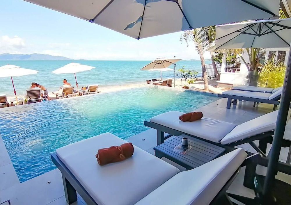 The Cosy Beach Resort