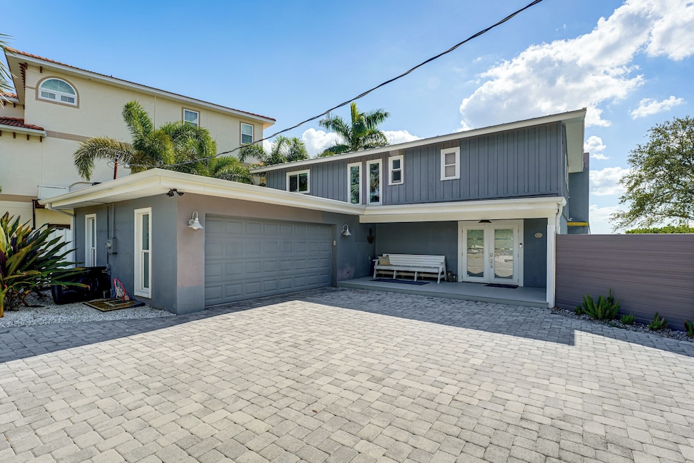 Gulf Coast Luxury! Quiet Home 4 Mi to Sponge Docks