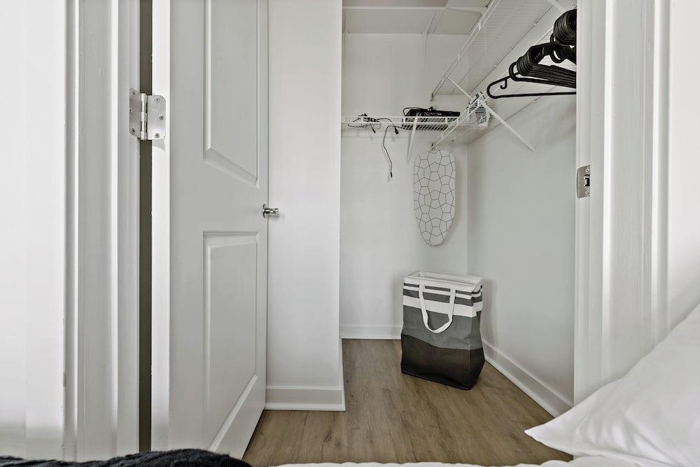 ROVE LIVING/KB - Midtown205