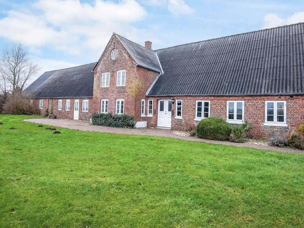 4 Star Holiday Home in Hojer