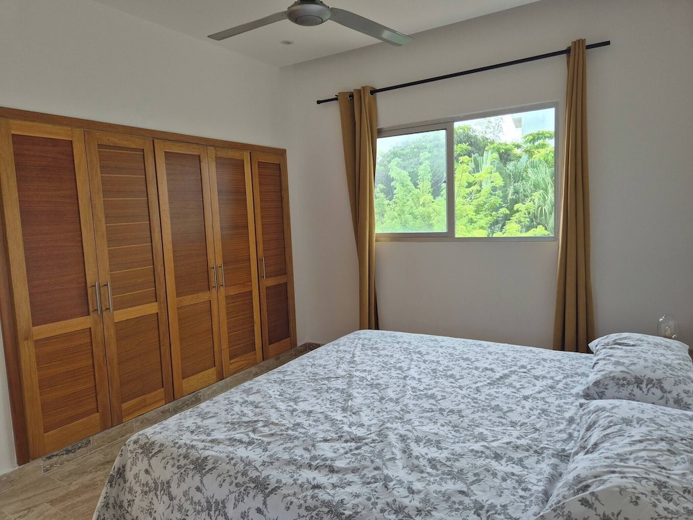 Large 3-bedroom Apartment