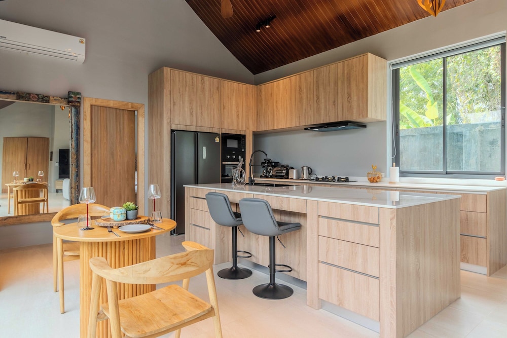 This Is The Place Fully Smart V280