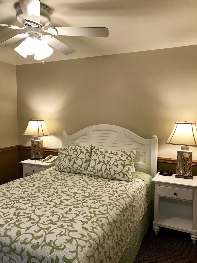 Bay Breeze Resort