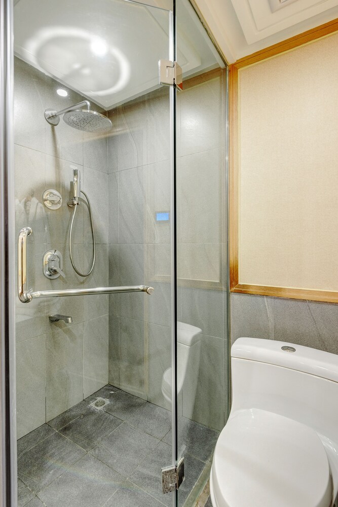 Isvara Flowing Ocean Guesthouse