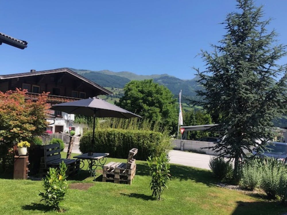 Apartment in Hollersbach Near Ski Lift