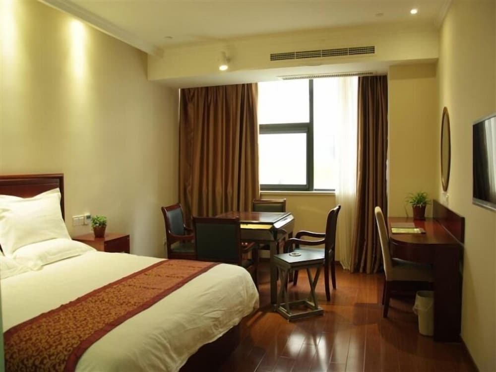 GreenTree Inn Zhoushan Putuo Donggang Hotel