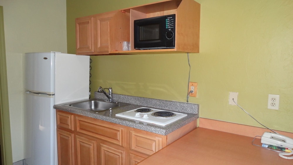 Budget Inn