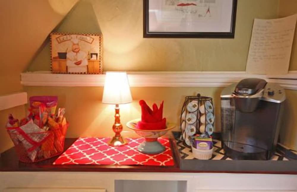 Portland Vacations - Inn at Park Spring - Property Image 9