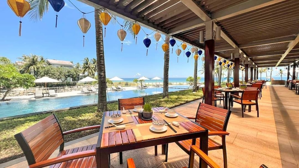 Ocean Villas Beach Resort