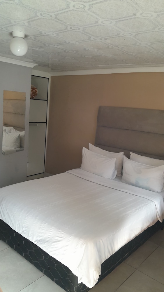 Simbasun Country Cottages