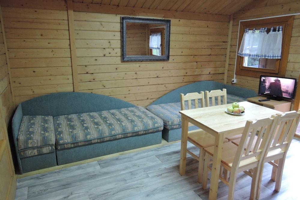 Bungalow Near Turquoise Lake and Baltic Sea