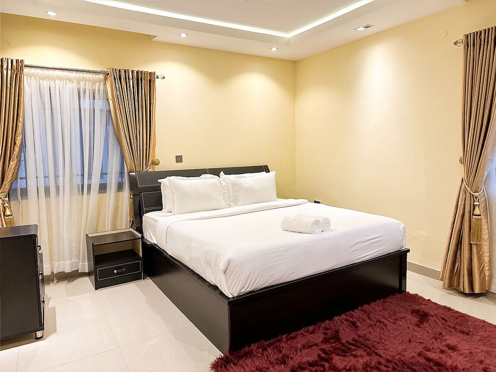 George Residence SDA Court Ikoyi