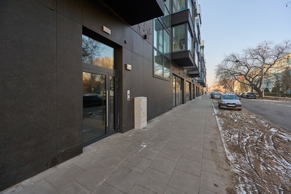 Tasteful Apartment in Wroclaw by Renters view 4