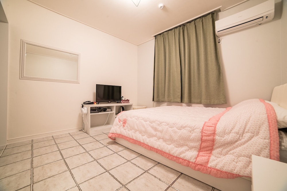 Yeosu Party Motel and Guest House view 5