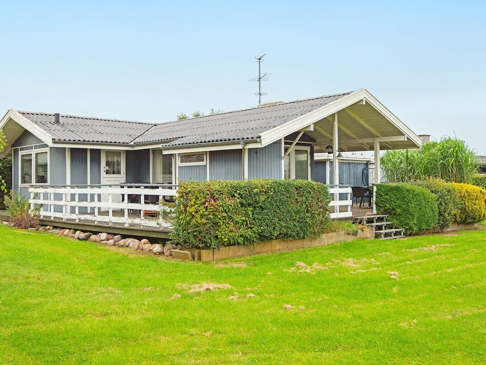 6 Person Holiday Home in Ronde view 4