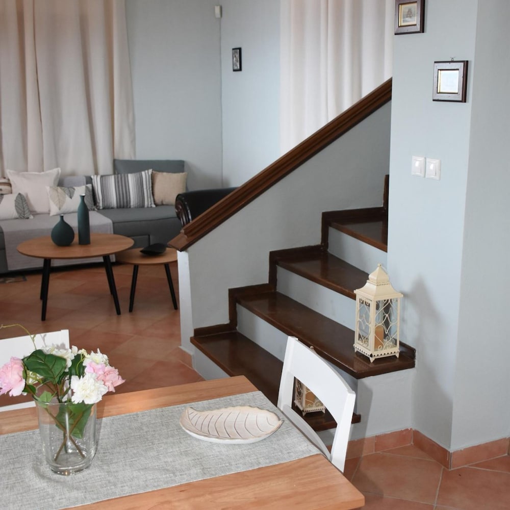Goddesses Villa 1 in Nies view 5