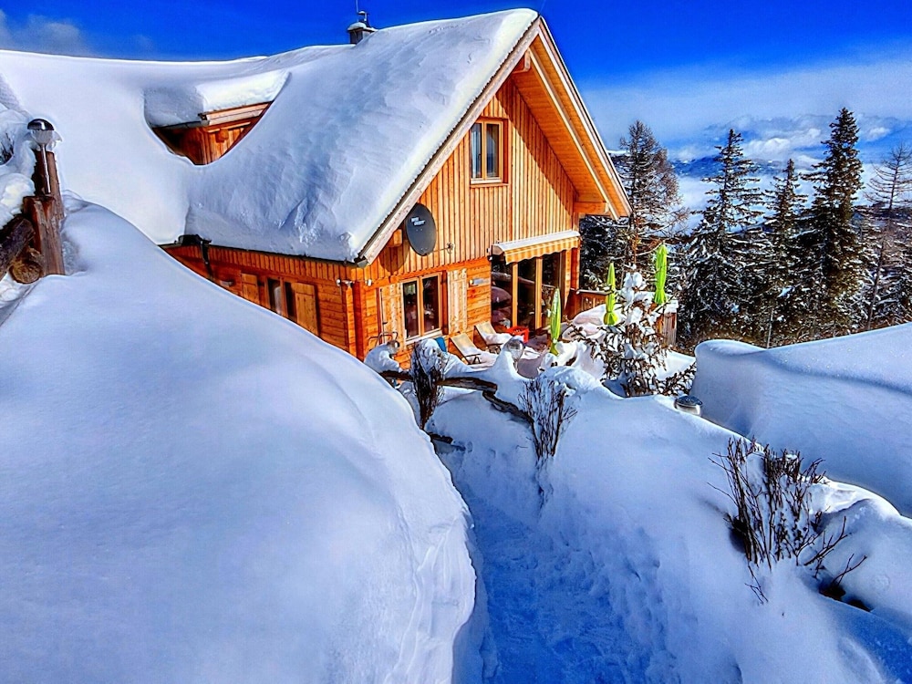 Chalet in Bad Leonhard Near Klippitztorl Slopes