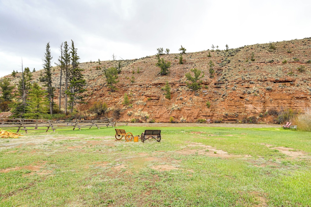 Fishing & Views: 'river Paradise' in Dubois!