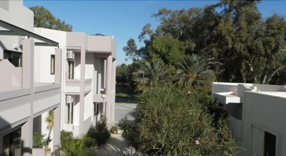 Ilias Apartments