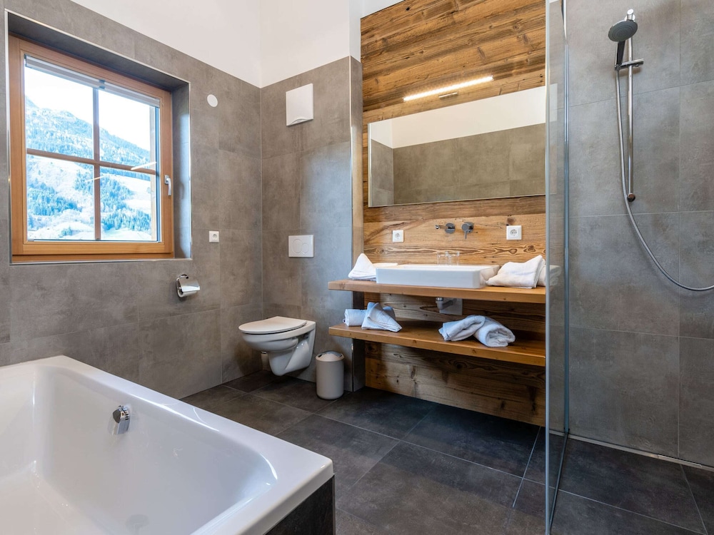 Chalet in Bad Hofgastein Near Ski Slopes