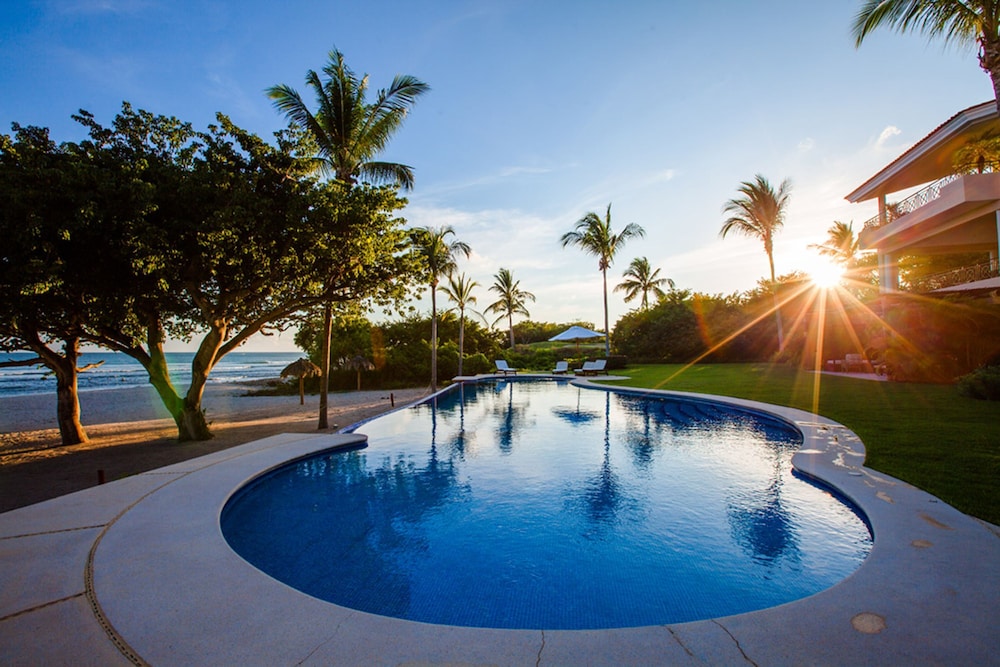 Luxury Beachfront Hacienda de Mita 405
