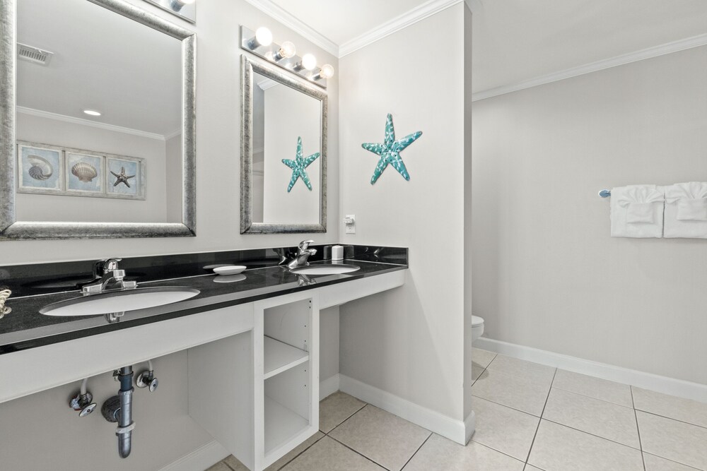 Splash Beach Resort by Panhandle Getaways