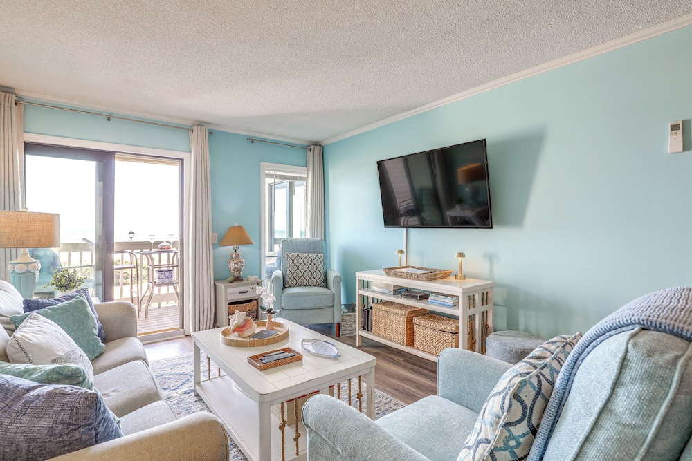 Scenic Oceanfront Condo in Myrtle Beach!