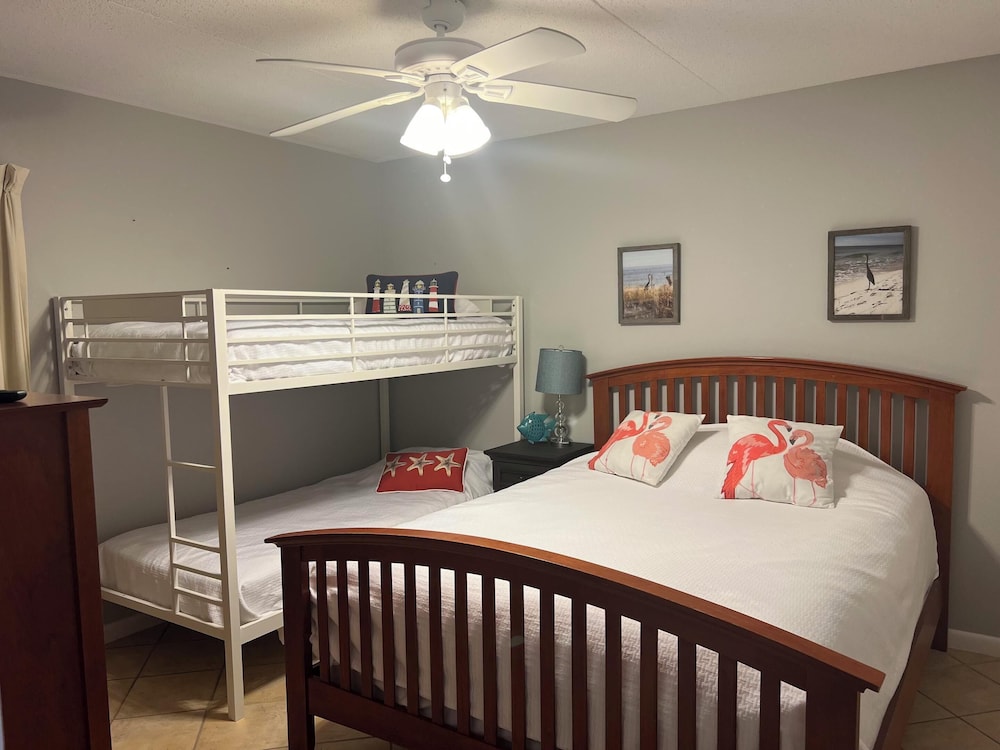 Ocean Breeze West by Southern Vacation Rentals
