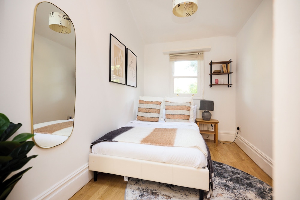 The West Hill Place - Dazzling 2bdr Flat