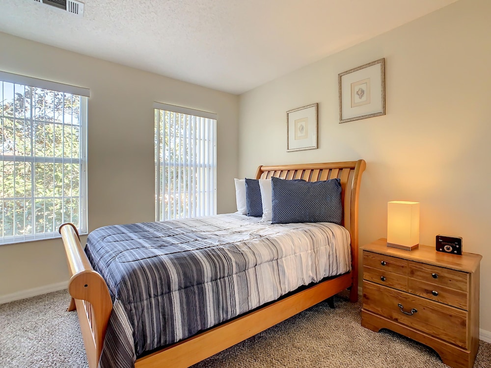 Spacious Emerald Escape - 12 Mins to Disney