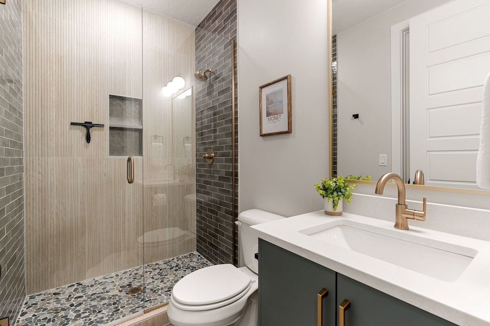 Weekend Vibes 5 Bedroom Townhouse
