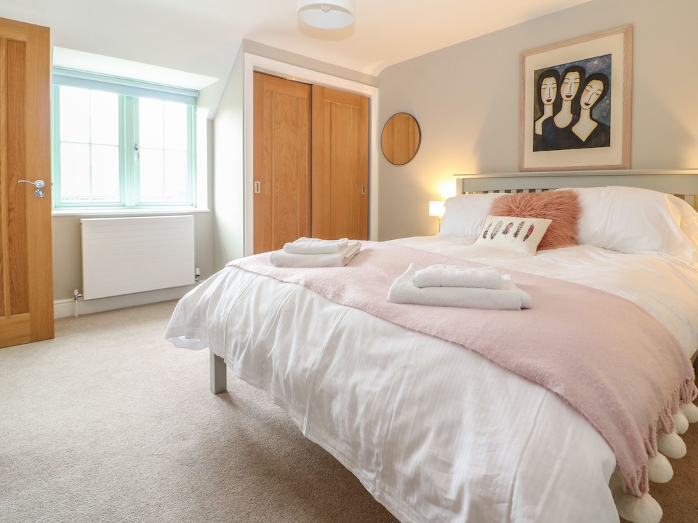 9 Windrush Heights