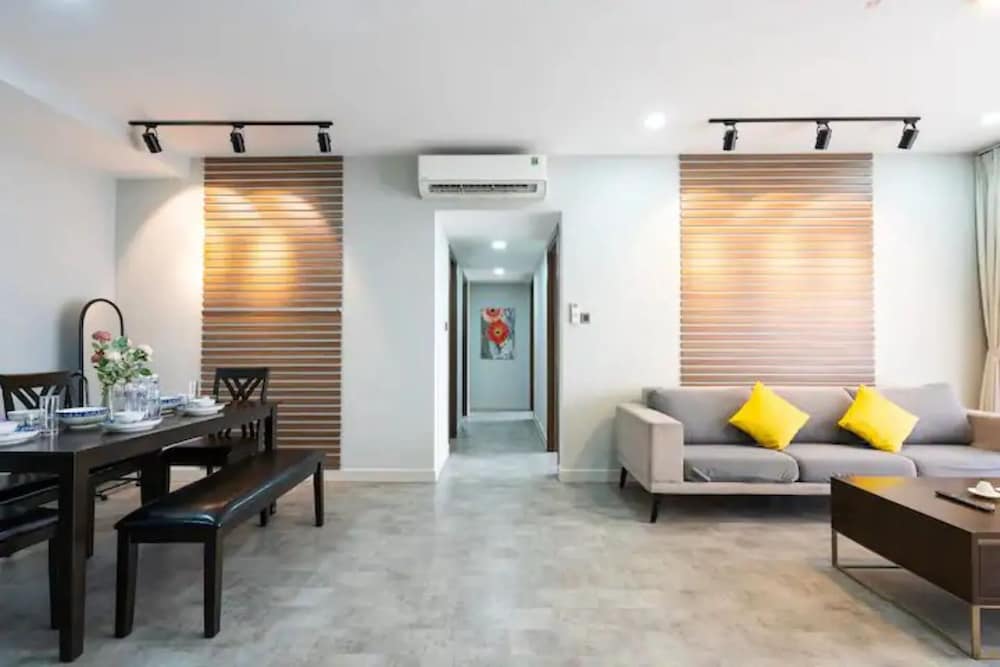 Prestige Saigon Royal - Modern Apartment