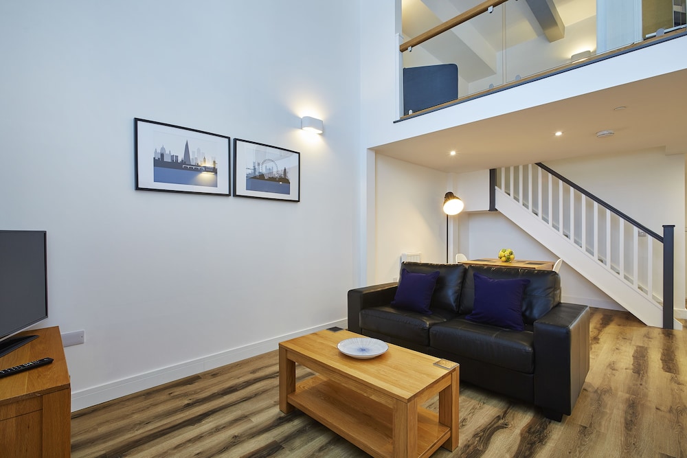 Burkhardt Hall by Viridian Apartments