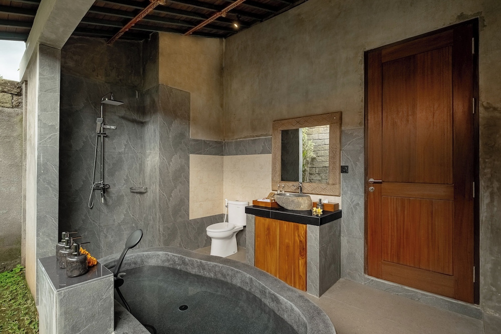 Agrapana Ubud Villa