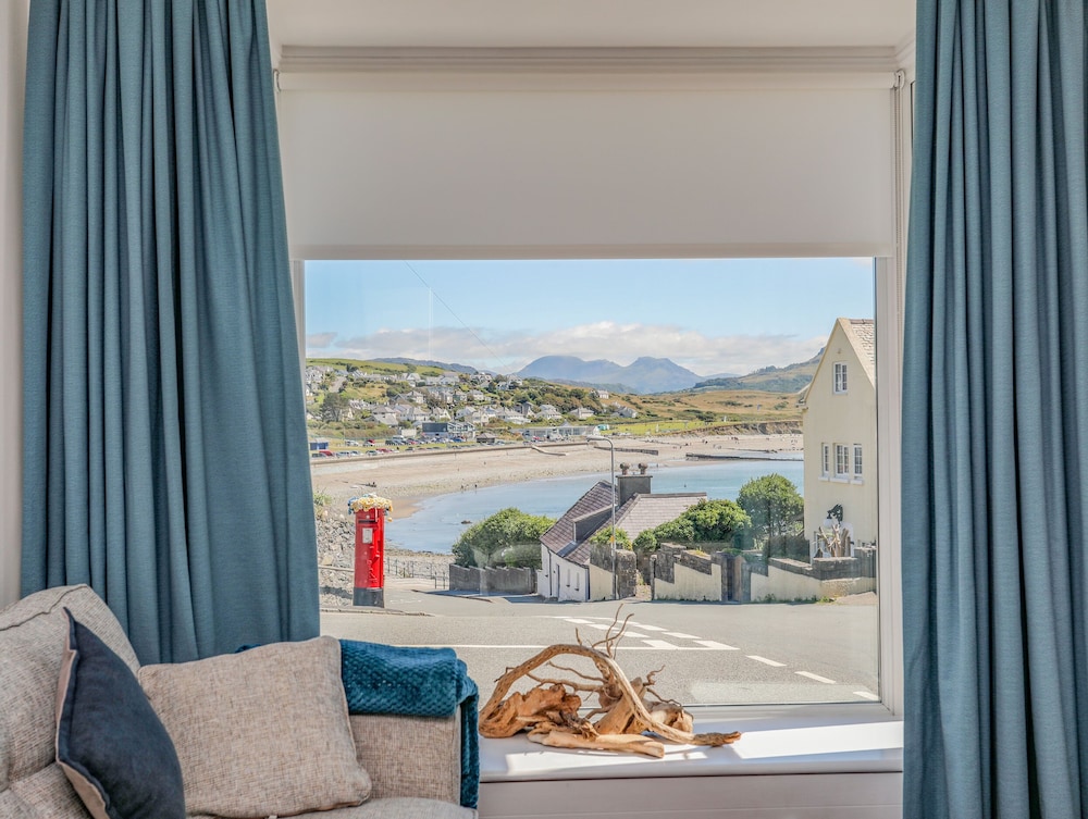 Gwynle - Criccieth