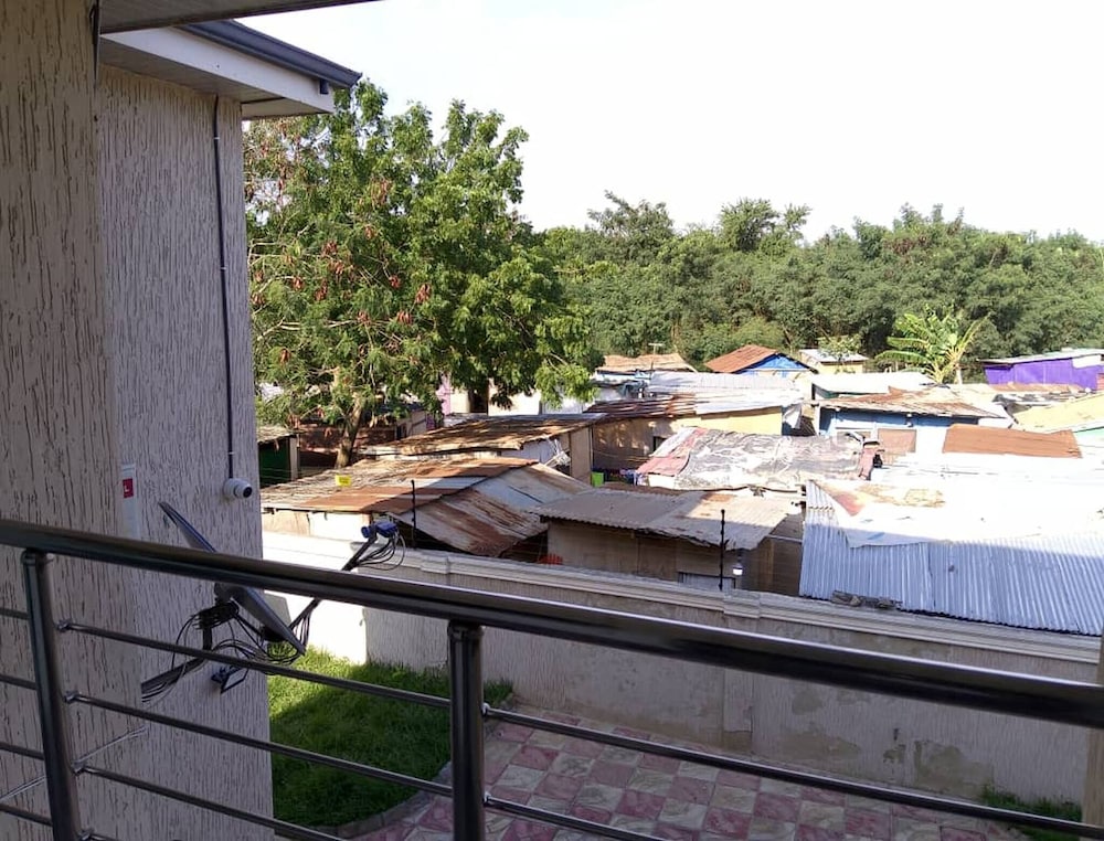 Spacious 3BR Apartment in Adentan With City Views