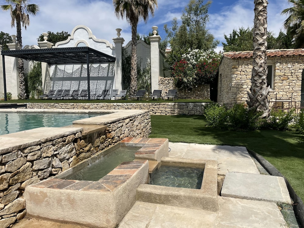 Chambre Luxe Piscine Jardin vue Solarium Palmeraie