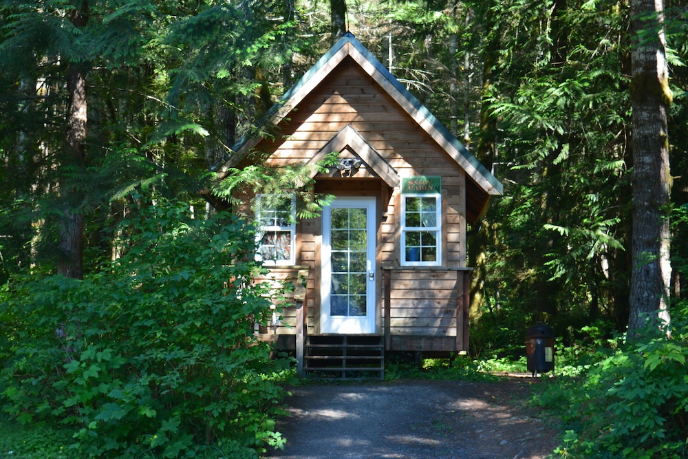 Copper Creek Inn at Mt Rainier