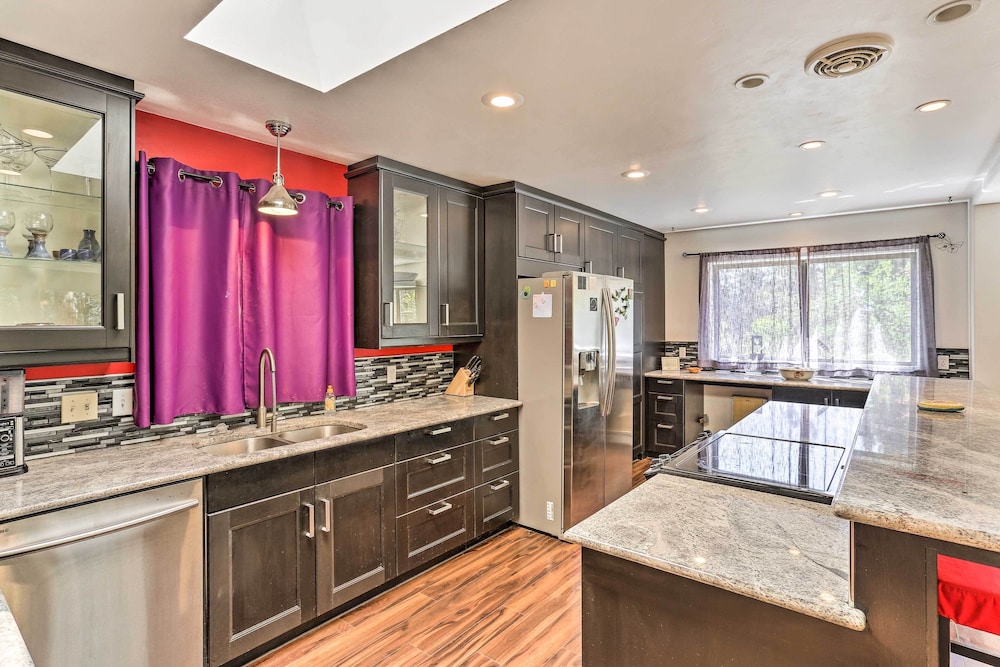 Vibrant Weaverville Escape w/ Deck & Creek!